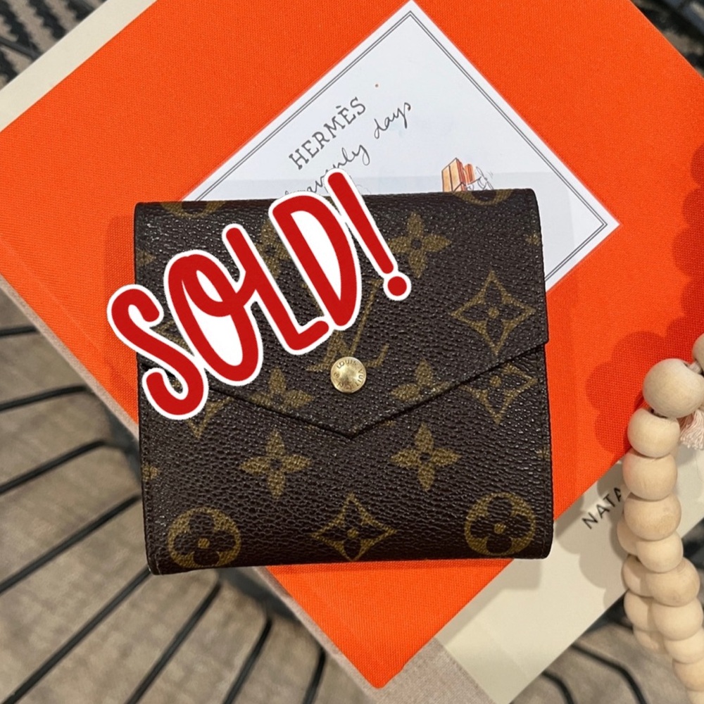 LOUIS VUITTON Compact Elise Monogram Wallet. Unisex. Excellent condition.